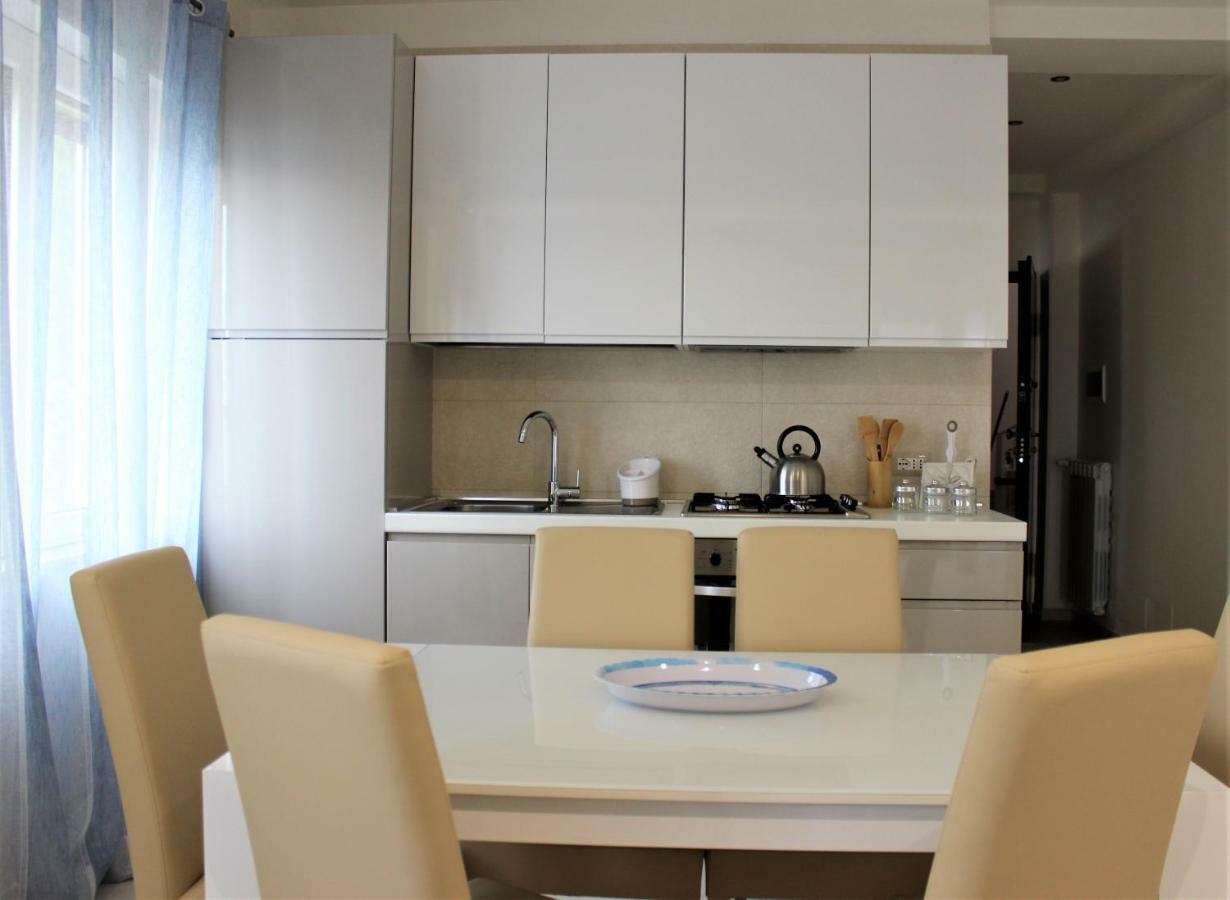 Apartamento Baia Di Atlantide Taormina Exterior foto