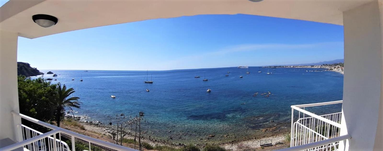 Apartamento Baia Di Atlantide Taormina Exterior foto
